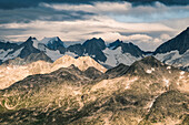 Licht Wolken und Schatten, Sustenpass, Kanton Bern, Schweiz