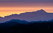 Morgenlicht über dem Alpstein; Schweiz, Kanton Zürich, Zürcher Oberland