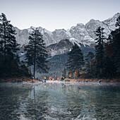 Atmospheric pictures from Eibsee in autumn