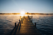 Herbstmorgen am Starnberger See, Bayern, Deutschland