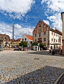 Historisches Rathaus der Stadt Hammelburg, Landkreis Bad Kissingen, Unterfranken, Franken, Bayern, Deutschland                               