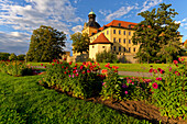 Schloss und Schlosspark Moritzburg in Zeitz, Burgenlandkreis, Sachsen-Anhalt, Deutschland                              