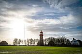 Blick auf den Leuchtturm Staberhuk auf der Insel Fehmarn, Ostsee, Ostholstein, Schleswig-Holstein, Deutschland
