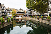 Fachwerkhäuser, La Petite France, Fluss Ill, Straßburg, Elsass, Frankreich