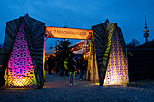 Eingang des Märchenbazar im Münchner Olympiapark, München, Bayern, Deutschland