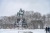  The equestrian monument to Friedrich Franz II, state capital Schwerin, Mecklenburg-Western Pomerania, Germany \n\n\n 