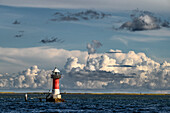 Blick auf Peenemünder Haken und Leuchtturm, Bootsausflug mit der Seeadler zu Insel Ruden und Greifswalder Oie, Ostseeküste, Mecklenburg Vorpommern, Deutschland