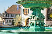  The Andreasbrunnen in Deidesheim an der Weinstaße, Rhineland-Palatinate, Germany 