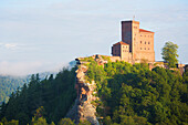 Die Reichsburg Trifels im Pfälzerwald, Annweiler, Rheinland-Pfalz, Deutschland