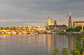 Abends in Dresden, Elbe, Sachsen, Deutschland, Europa