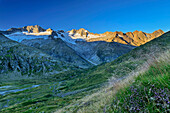  Turnerkamp, Großer Möseler, Furtschaglspitze and Großer Greiner in first light, from Berliner Höhenweg, Zillertal Alps, Zillertal Alps Nature Park, Tyrol, Austria 
