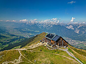 Kellerjochhaus mit Inntal und Karwendel im Hintergrund, Kellerjoch, Tuxer Alpen, Tirol, Österreich