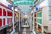 Fussgängerzone mit Glasdach im Bezirk Chinatown, Stadtteil Outram, Singapur, Hauptinsel Pulau Ujong, Asien