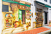 Wandmalerei an Handwerkshäusern im Bezirk Chinatown, Stadtteil Outram, Singapur, Hauptinsel Pulau Ujong, Asien