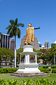  King Kamehameha statue, Honolulu, Oahu, Hawaii 