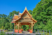 Thailändische Pagode Thai-Sala am Chulalongkornbrunnen im Kurpark, Bad Homburg vor der Höhe, Taunus, Hessen, Deutschland