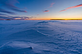 Abendstimmung über dem gefrorenen Meer; Råneå, Norrbotten, Schweden