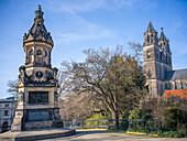  War memorial 1870/71 in Fürstenwallpark and Magdeburg Cathedral, Magdeburg, Saxony-Anhalt, Central Germany, Germany 