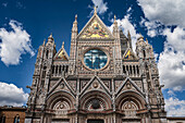 Hauptfassade, Westportal, Dom Cattedrale Metropolitana di Santa Maria Assunta, Siena, Region Toskana, Italien, Europa