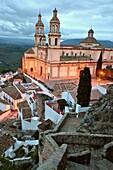  Iglesia Mayor, Olvera on the route of the white villages, Andalusia, Spain 
