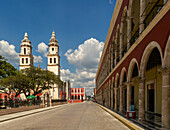 Historical Spanish colonial buildings, Plaza de la Independencia, Campeche city, Campeche State, Mexico