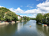 Blick auf den Neckar aus der Tübinger Innenstadt, Baden-Württemberg, Deutschland