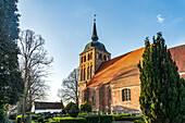 Die St.-Katharinen-Kirche in Trent, Insel Rügen, Mecklenburg-Vorpommern, Deutschland