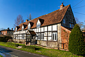 Denkmalgeschütztes Fachwerkgebäude, The Old House, West Lavington, Wiltshire, England, Großbritannien