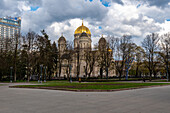 Christi-Geburt-Kathedrale mit goldenen Kuppeln, größte russisch-orthodoxe Kirche im Baltikum, Riga, Lettland