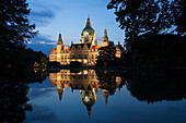  New Town Hall, Maschpark, evening mood, reflection, Hanover, Lower Saxony, Germany 