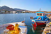  Fischerboote, Livadi, Insel Serifos, Kykladen, Griechenland 