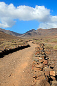 Footpath trail from Gran Valle to Cofete, Jandia peninsula, Fuerteventura, Canary Islands, Spain