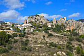 Burg und Dorf auf einem Hügel, El Castell de Guadalest, Provinz Alicante, Spanien