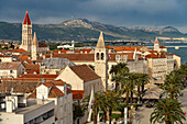 Die Altstadt von Trogir von oben gesehen, Kroatien, Europa 