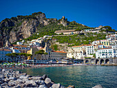  On the beach in Amalfi, Amalfi, Amalfi Coast, Salerno, Campania, Southern Italy, Italy, Europe, Mediterranean 