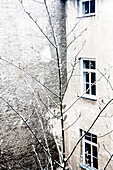 Innenhof, Wohnhaus in der Stadt im Winter