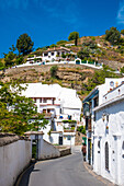 Wohnhöhlen im Berg, Camino de Sacromonte, Granada, Provinz Granada, Andalusien, Spanien