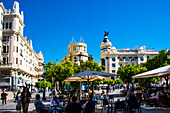  Cordoba, center, Plaza de Tendillas, early in the morning, very busy, Cordoba province, Spain 