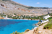 Arginóntas mit Strand und Kletterfelsen im Arginonta Valley auf der Insel Kalymnos (Kalimnos) in Griechenland