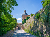  Driveway to the castle courtyard, Hundisburg Castle, Hundisburg, Haldensleben, Börde district, Saxony-Anhalt, Germany, Europe 