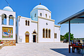 Kirche Agios Georgios (Kimissis tis Theotoku) im Bergdorf Zia auf der Insel Kos in Griechenland