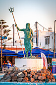 Die Statue von Poseidon am Hafen von Mastichari auf der Insel Kos, Mastichari, Kos, Griechenland