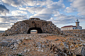  Leuchtturm am Kap Punta Nati, Ciutadella, Menorca, Balearen, Spanien 