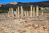  Statue des Kaisers Trajan im Forum, römische Stätte Baelo Claudia, Provinz Cadiz, Spanien 