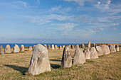 Ales stenar, Schiffssetzung, Kåseberga, Gemeinde Ystad, Provinz Skåne, Schweden