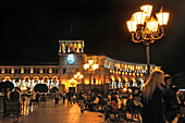  Regierungsgebäude am Platz der Republik bei Nacht, Eriwan, Armenien, Eurasien 