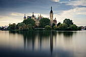  UNESCO World Heritage &quot;Schwerin Residence Ensemble&quot;, view from the castle garden to Schwerin Castle, Mecklenburg-Western Pomerania, Germany, Europe 