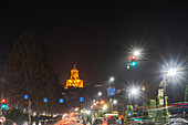 Festliche Beleuchtung in der Innenstadt von Tiflis zur Weihnachtszeit, Georgien