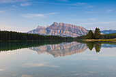 Two Jack Lake, Banff Nationalpark, Alberta, Kanada