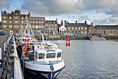 Blick auf den Ort Kirkwall, Orkney, Schottland, Grossbritannien